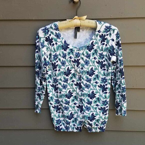 Allie & Rob Blue White Floral Cardigan size Small - Picture 8 of 13